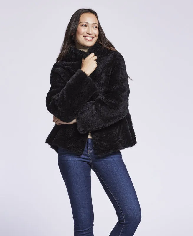 399HD Reversible shearling jacket Winter   1/XS    1/L  $500  sorry no additional discounts