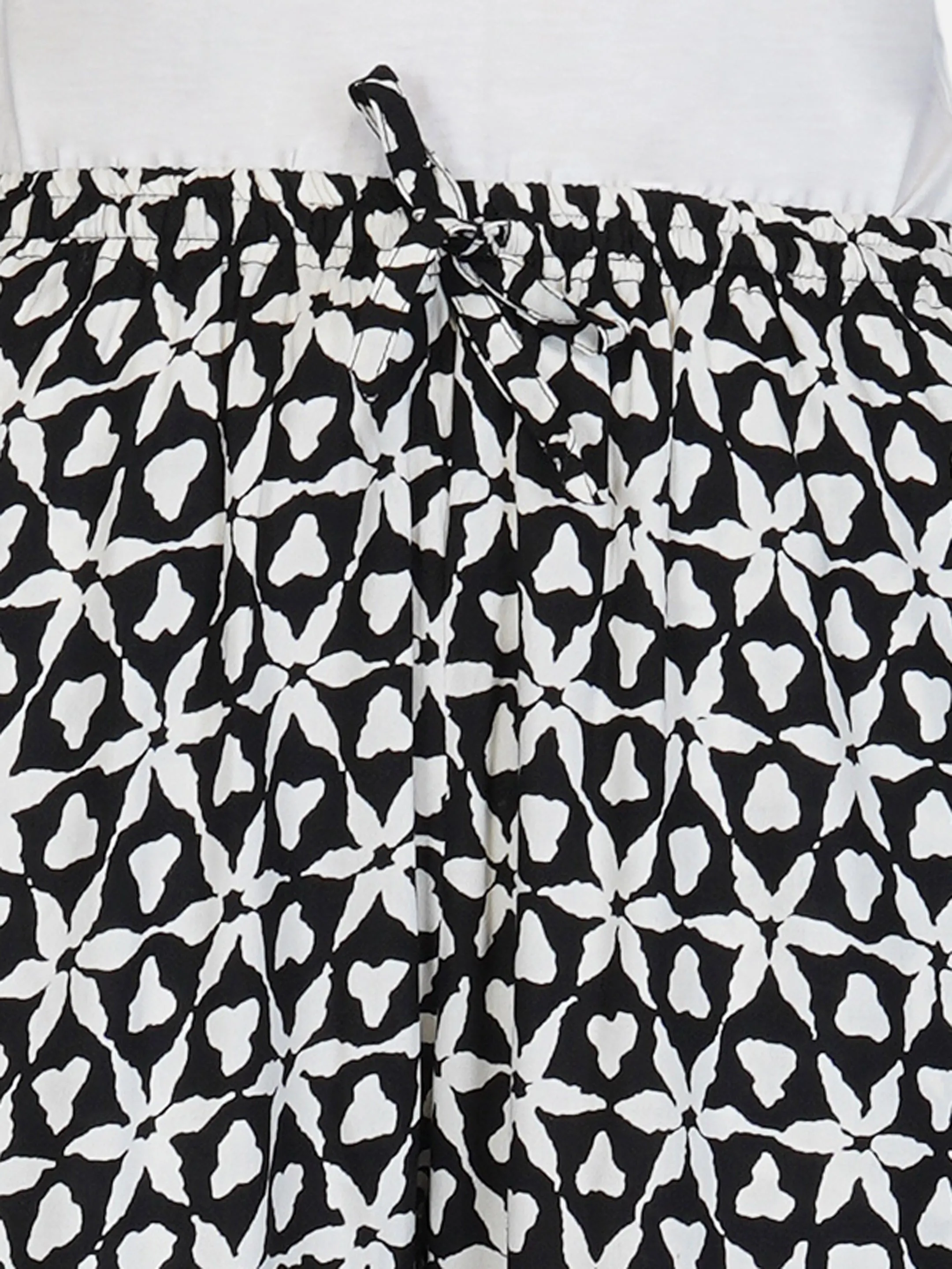 Black & White Viscose capris
