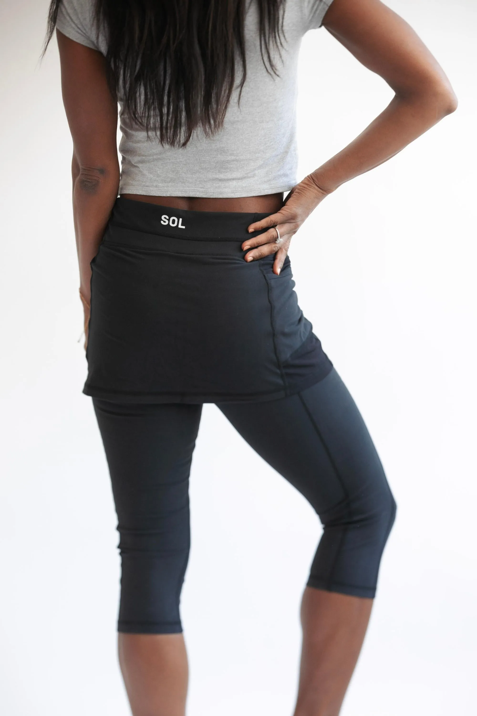Black Skirted Capris Leggings with Pockets