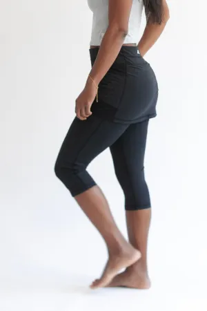Black Skirted Capris Leggings with Pockets