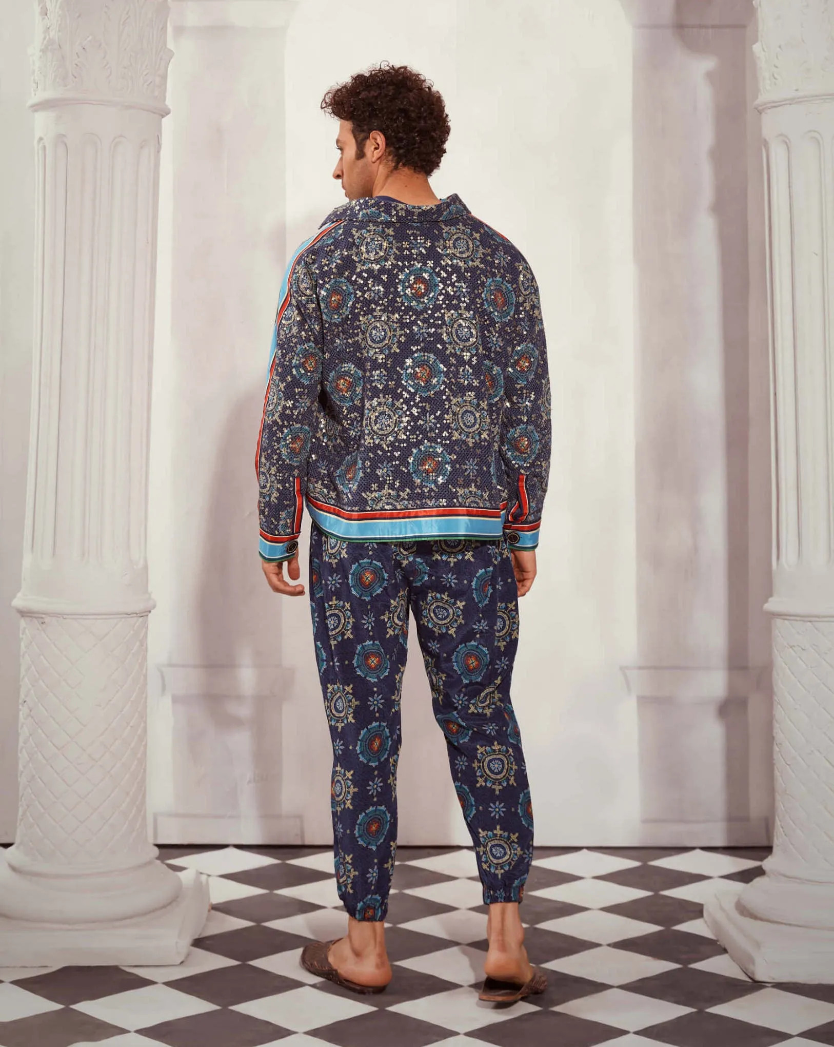 Blue mosaic print joggers