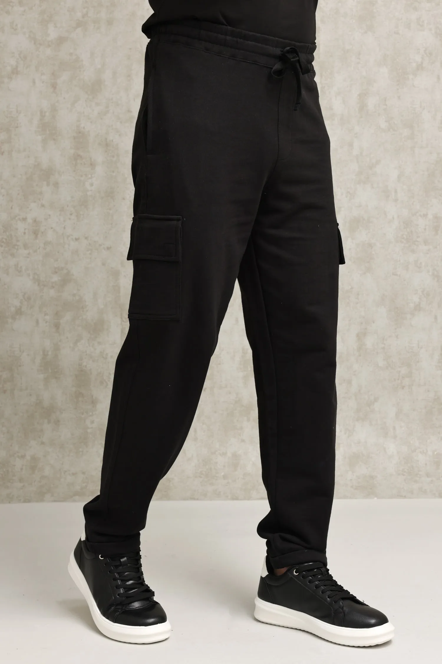 CARGO STYLE KNIT JOGGERS WITH UTILITY POCKETS