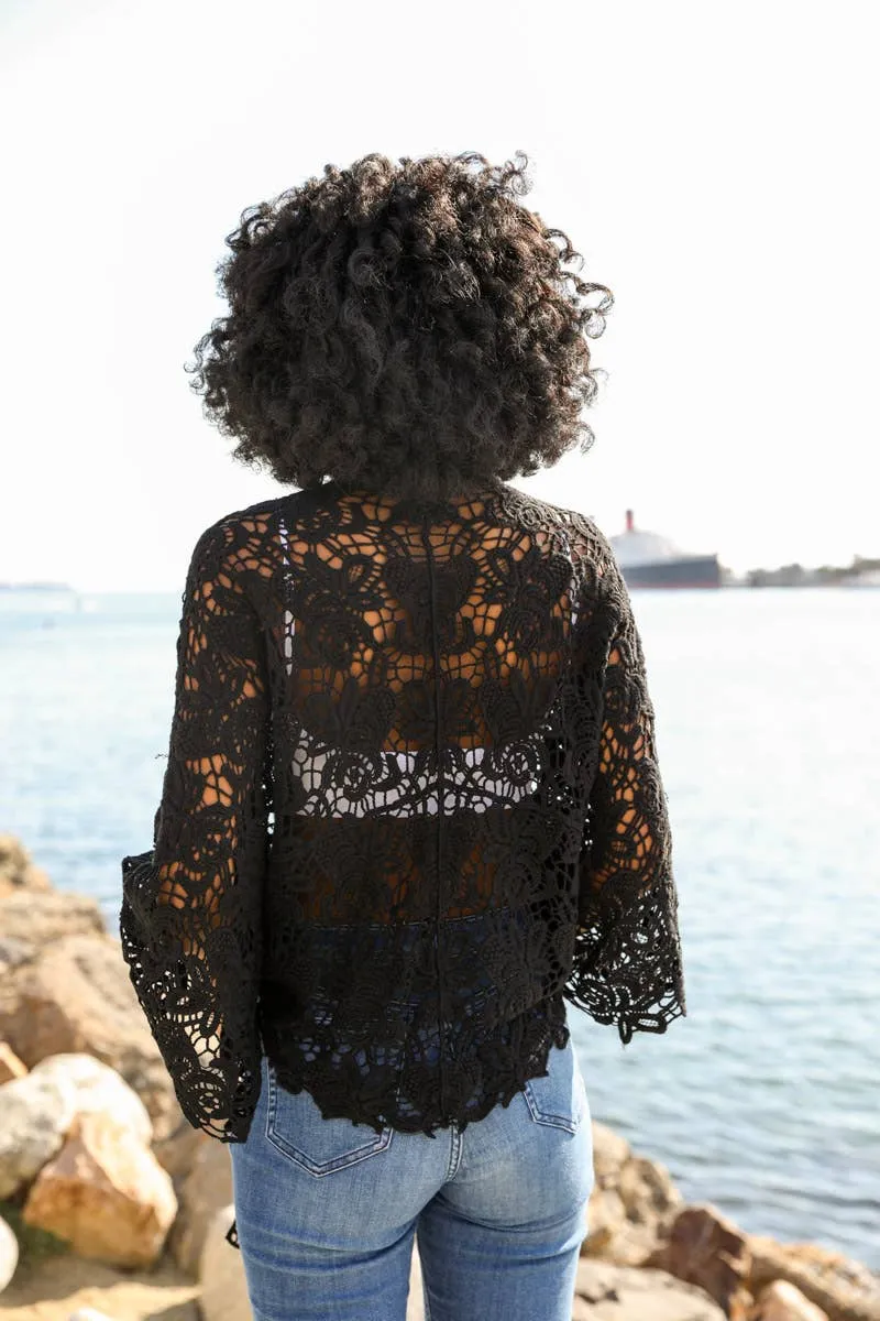 Crochet Floral Petal Kimono Wrap: Black