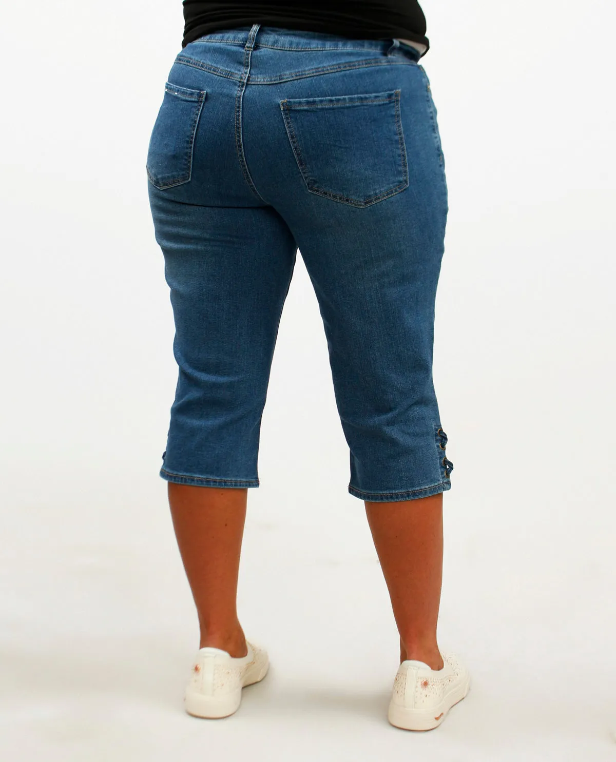 D Jeans Plus Recycle Lace Hem Denim Capri