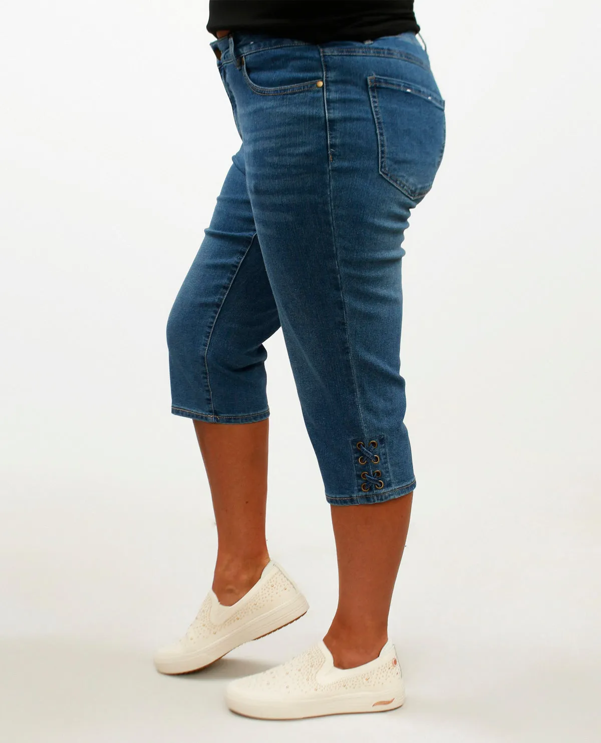 D Jeans Plus Recycle Lace Hem Denim Capri