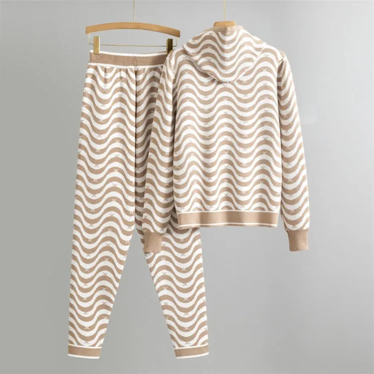 Daphne Ellis Hypnotic Waves Set
