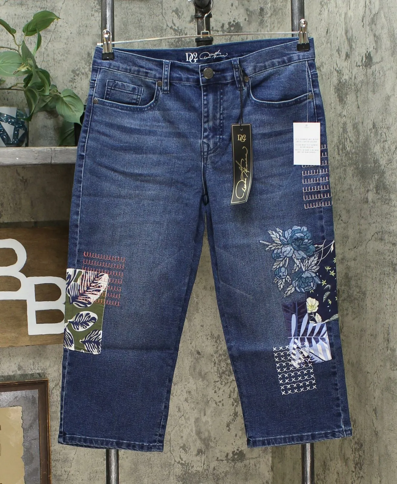 DG2 by Diane Gilman Women's Petite Classic Stretch Embroidered Cropped Jeans