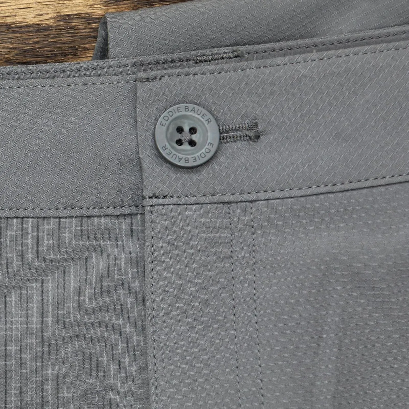 Eddie Bauer Capri Pants Side Zipper Cargo Pocket Ripstop Capri Pants 1767954