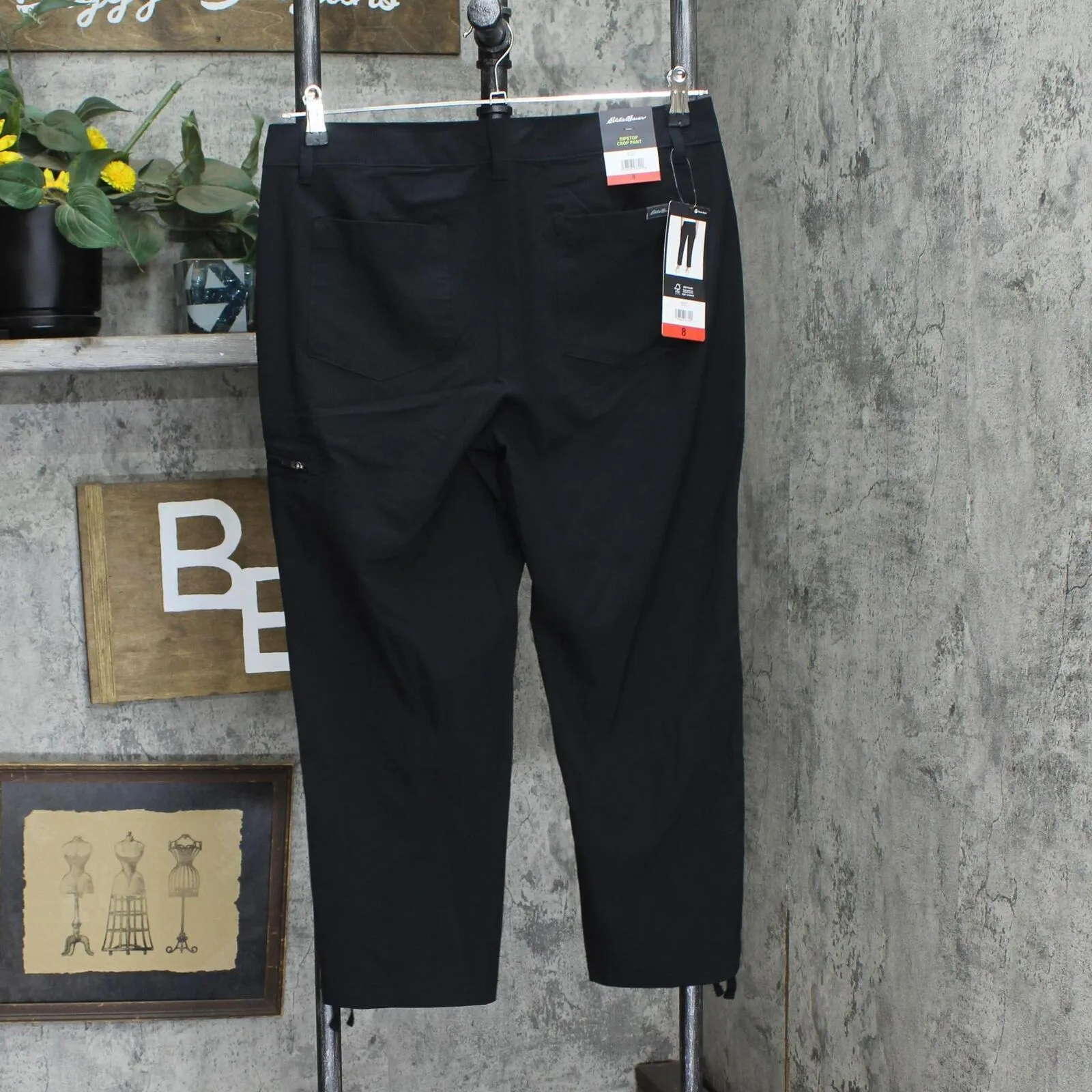 Eddie Bauer Capri Pants Side Zipper Cargo Pocket Ripstop Capri Pants 1767954