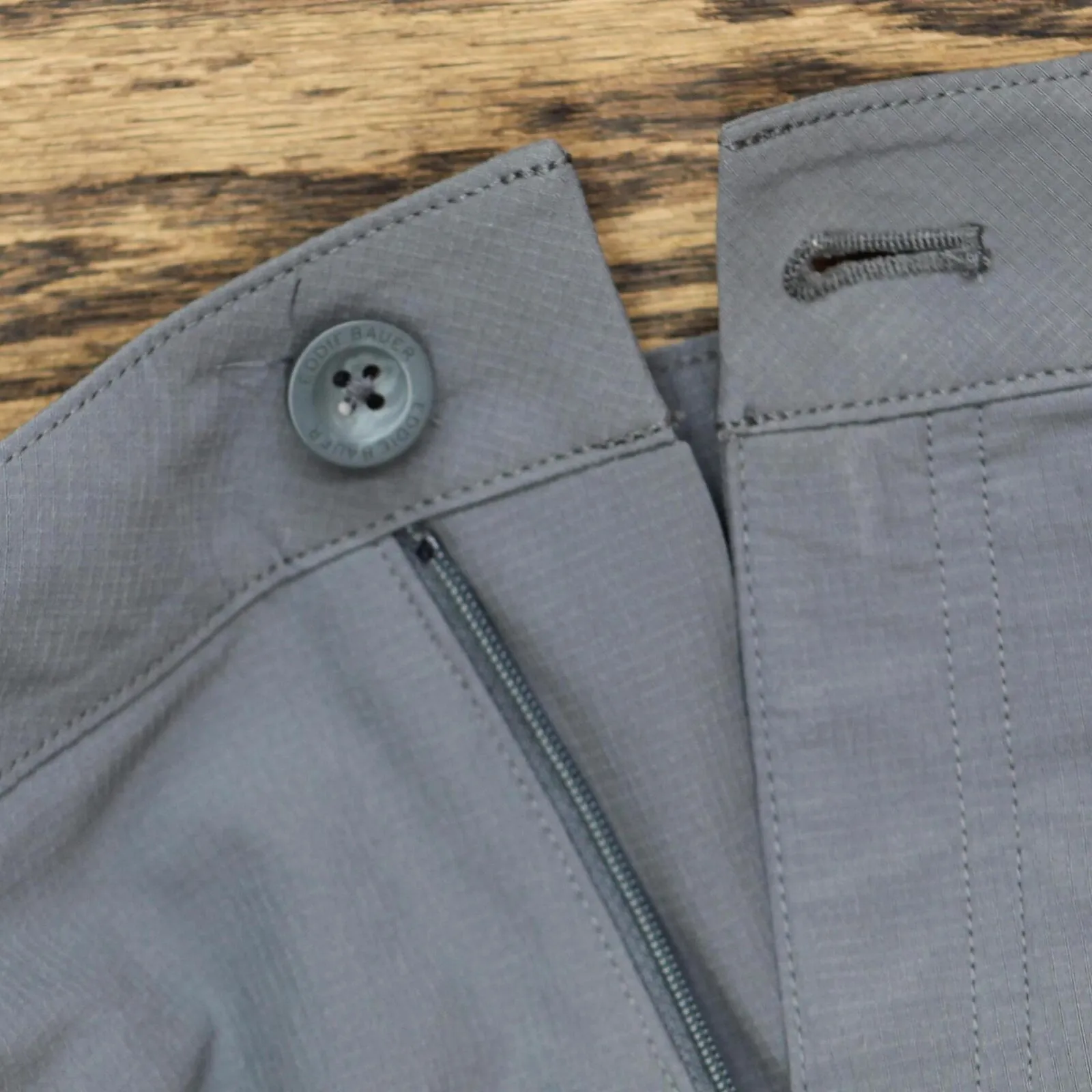 Eddie Bauer Capri Pants Side Zipper Cargo Pocket Ripstop Pants 1767954 Gray 14
