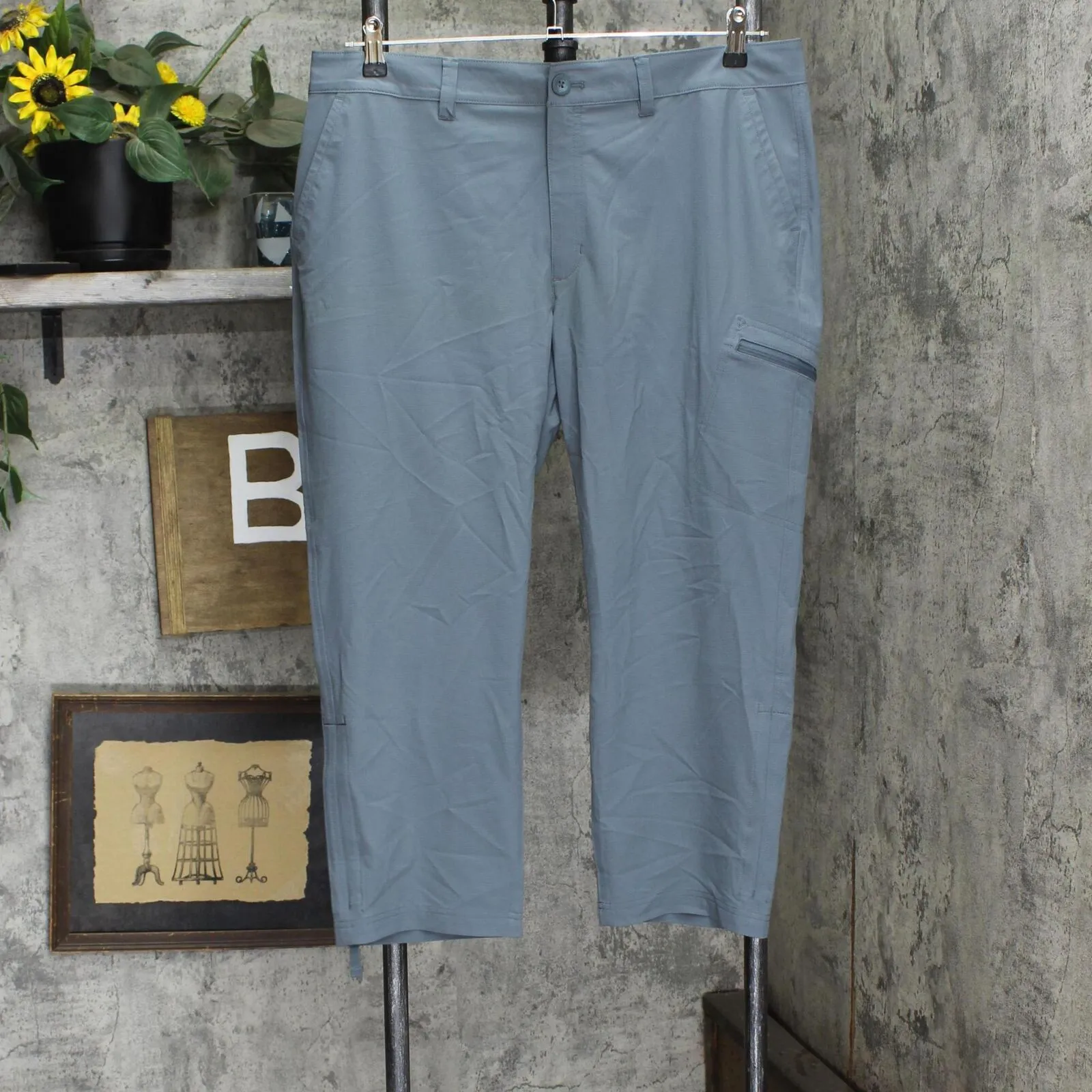 Eddie Bauer Capri Pants Side Zipper Cargo Pocket Ripstop Pants 1767954 Gray 14