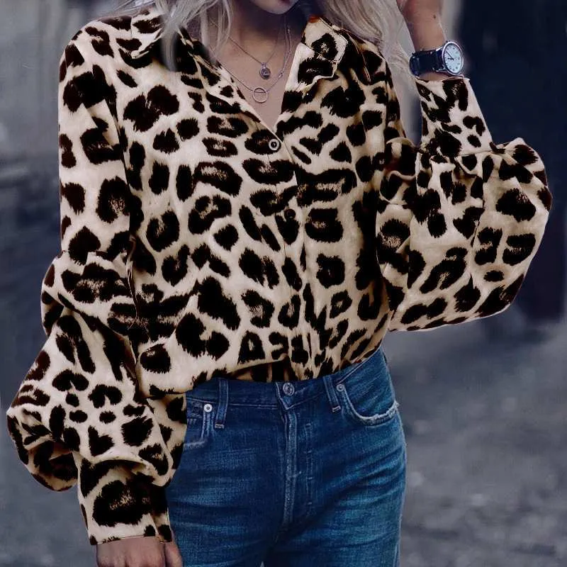 Elegant women Seductive leopard print tops