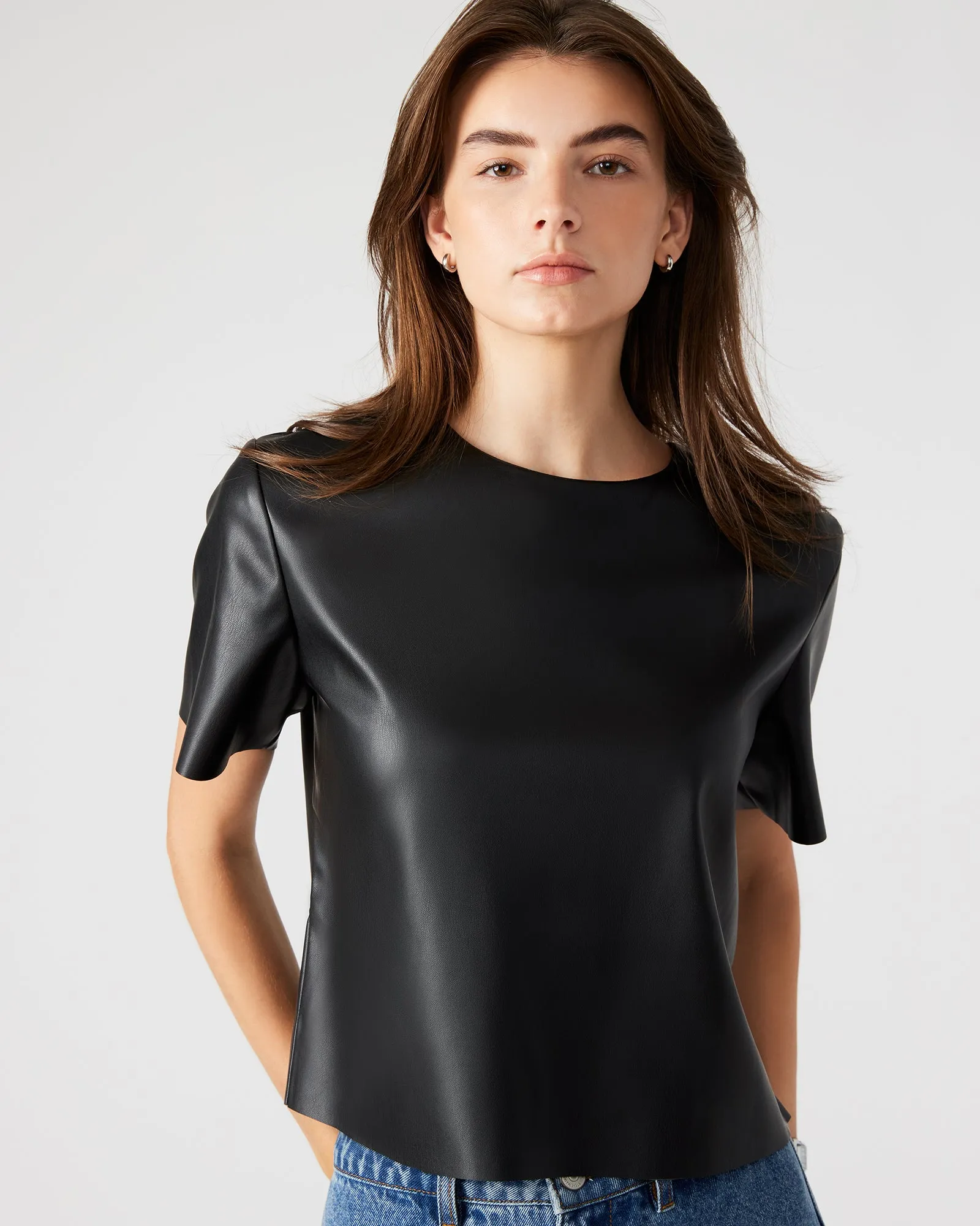 EZRA TOP BLACK