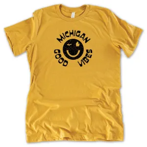 Happy Vibes Tee