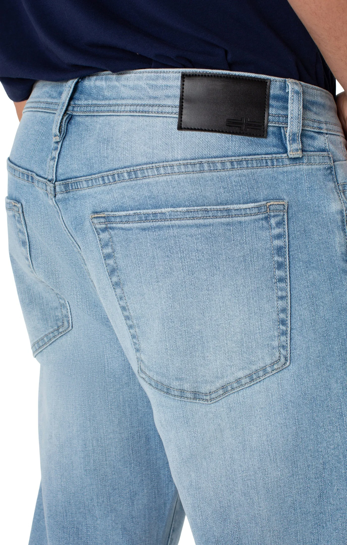 Liverpool Los Angeles Sutton Loose Fit Jean - Les Salins