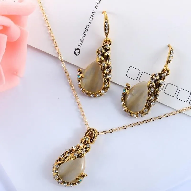Modern Jewelry Sets For Women Elegant Water-Drop Rhinestone Elegant Pendant Luxury Necklace Hook Earrings Jewelry Set