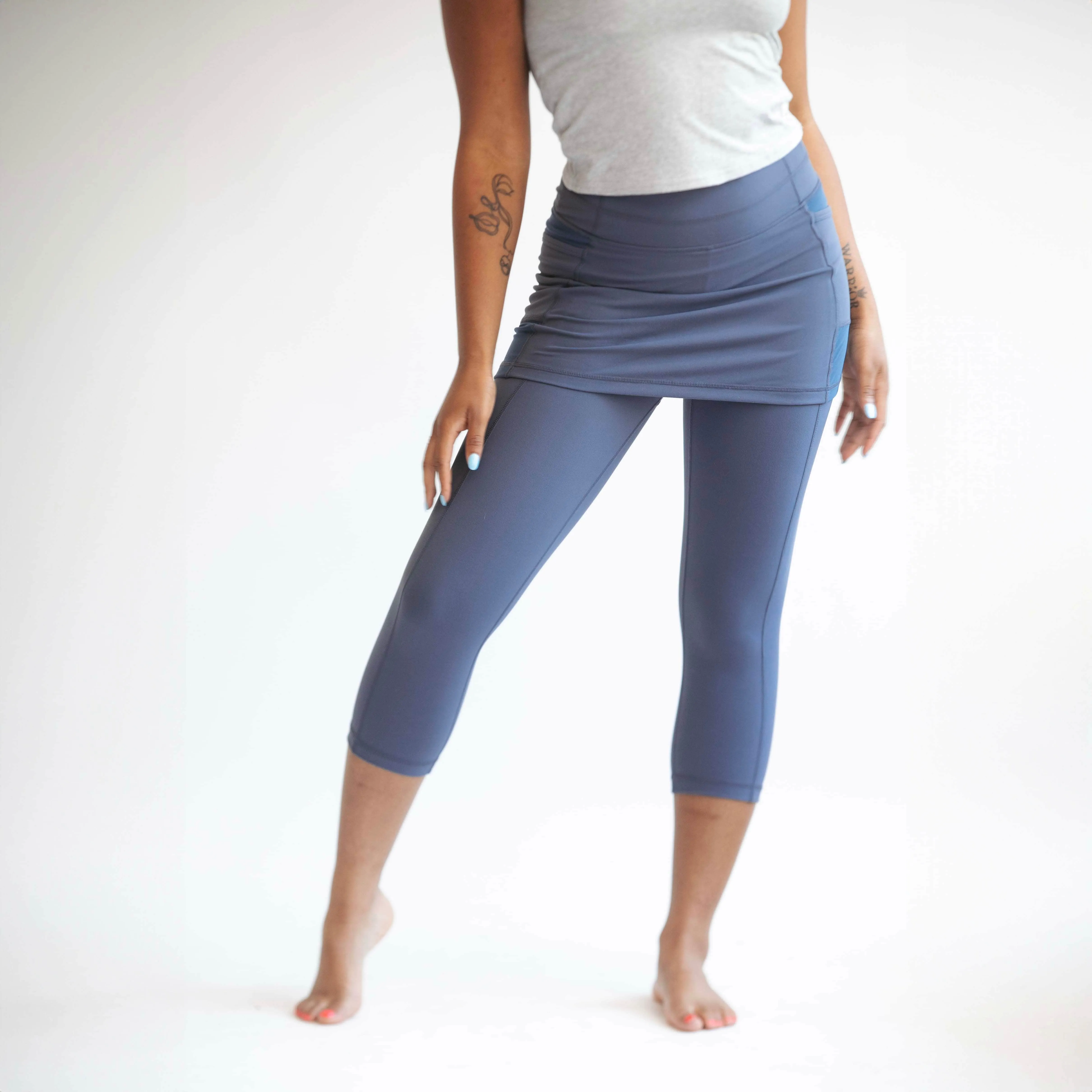 Nordic Dusk Blue Grey Skirted Capris Leggings with Pockets