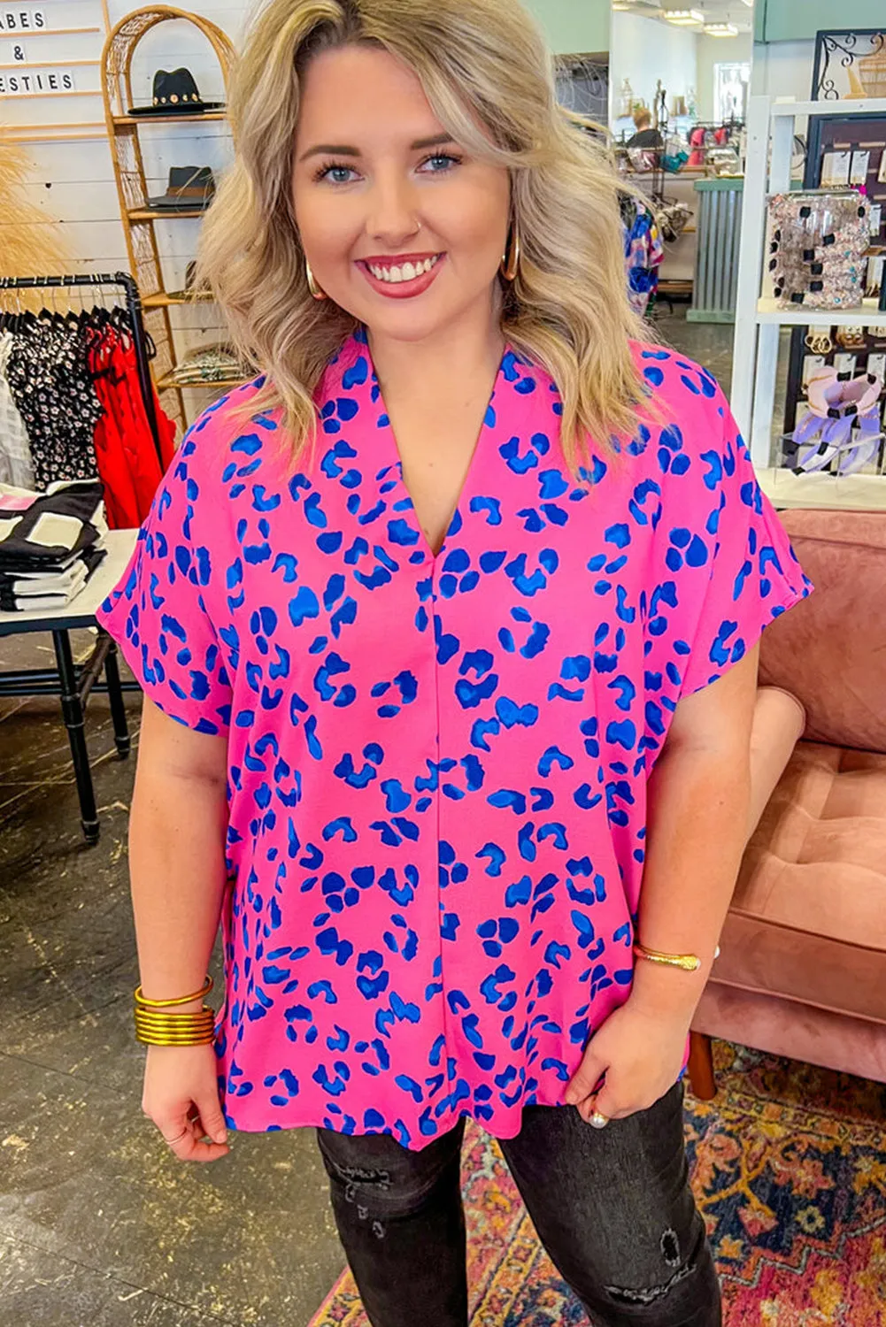 Rose Contrast Leopard Print Plus Size V Neck Blouse