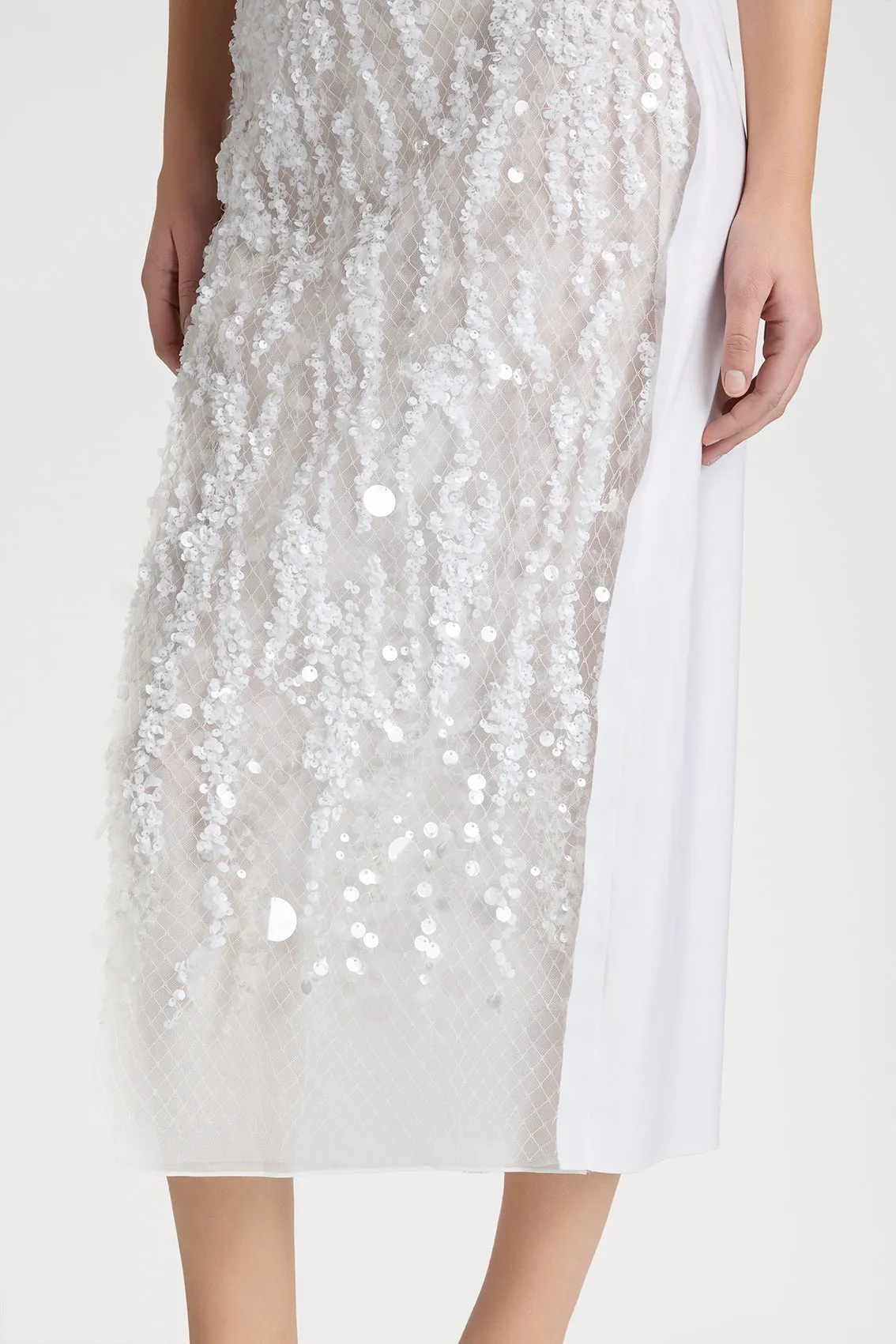 SHIMMERING WHITE DELIGHT SKIRT