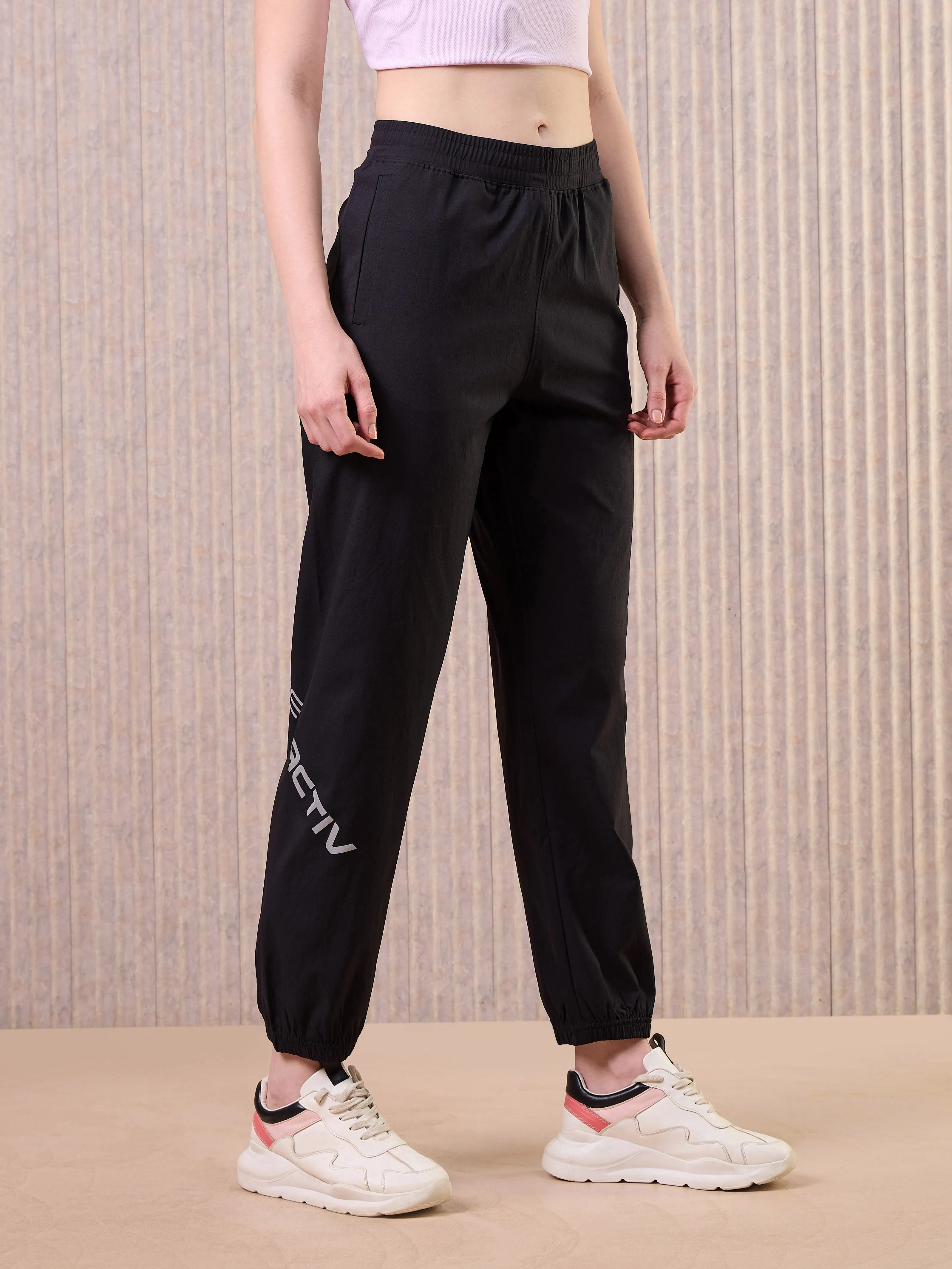 Women Printed Slim Fit Joggers with TS FLEXI