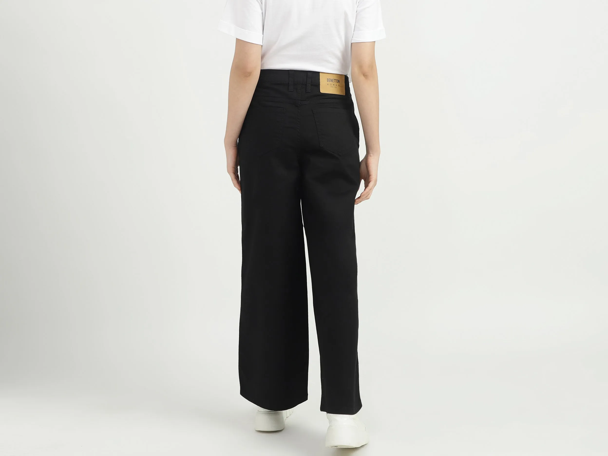 Women Solid Wide Leg Jeans
