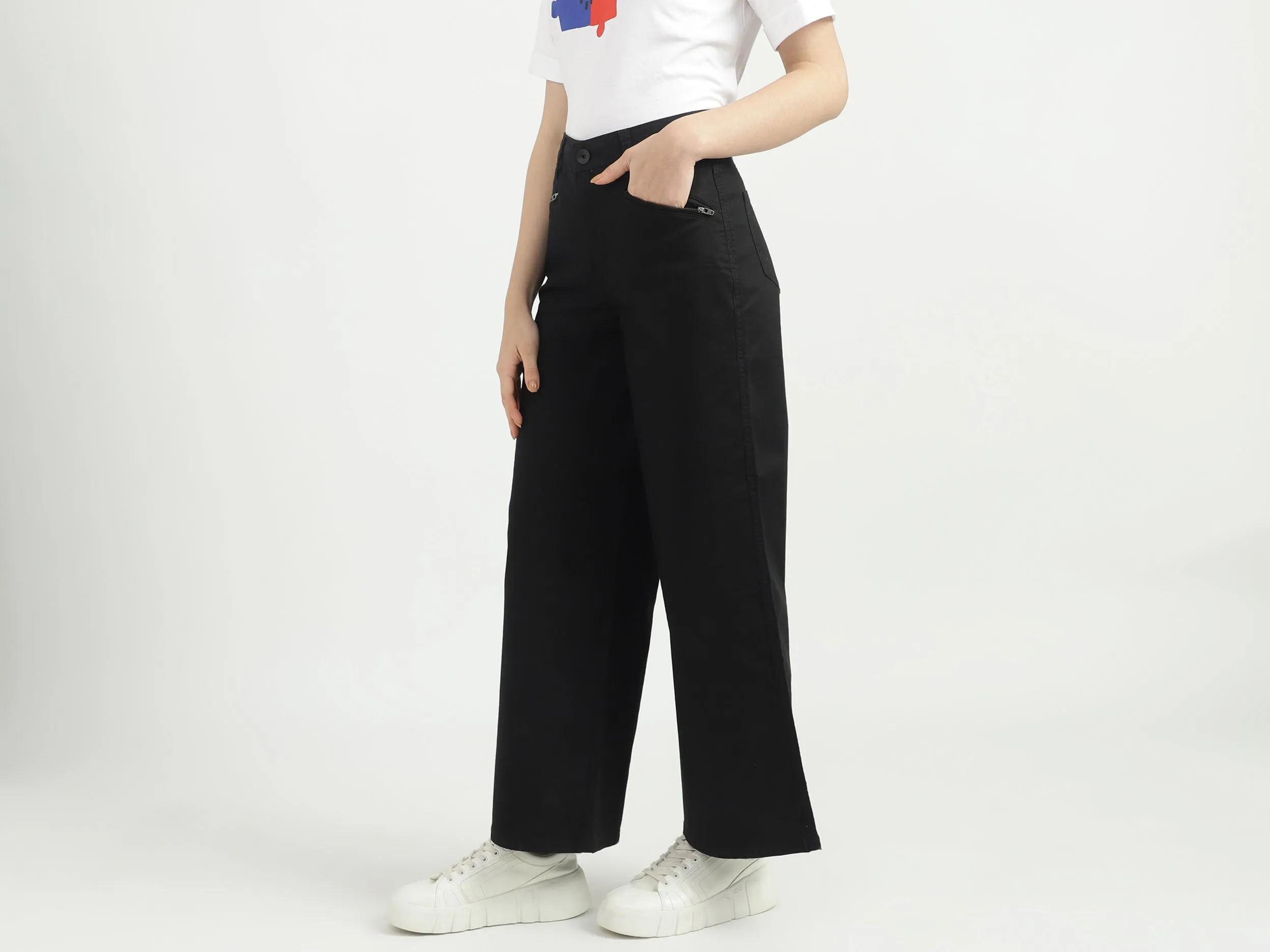 Women Solid Wide Leg Jeans
