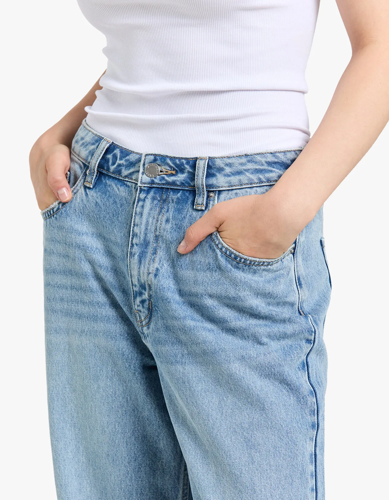 Womens Relaxed Jean - Indigo Fade